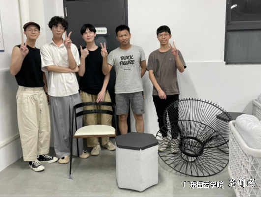 7-设计作品展示.png 7-设计作品展示.png