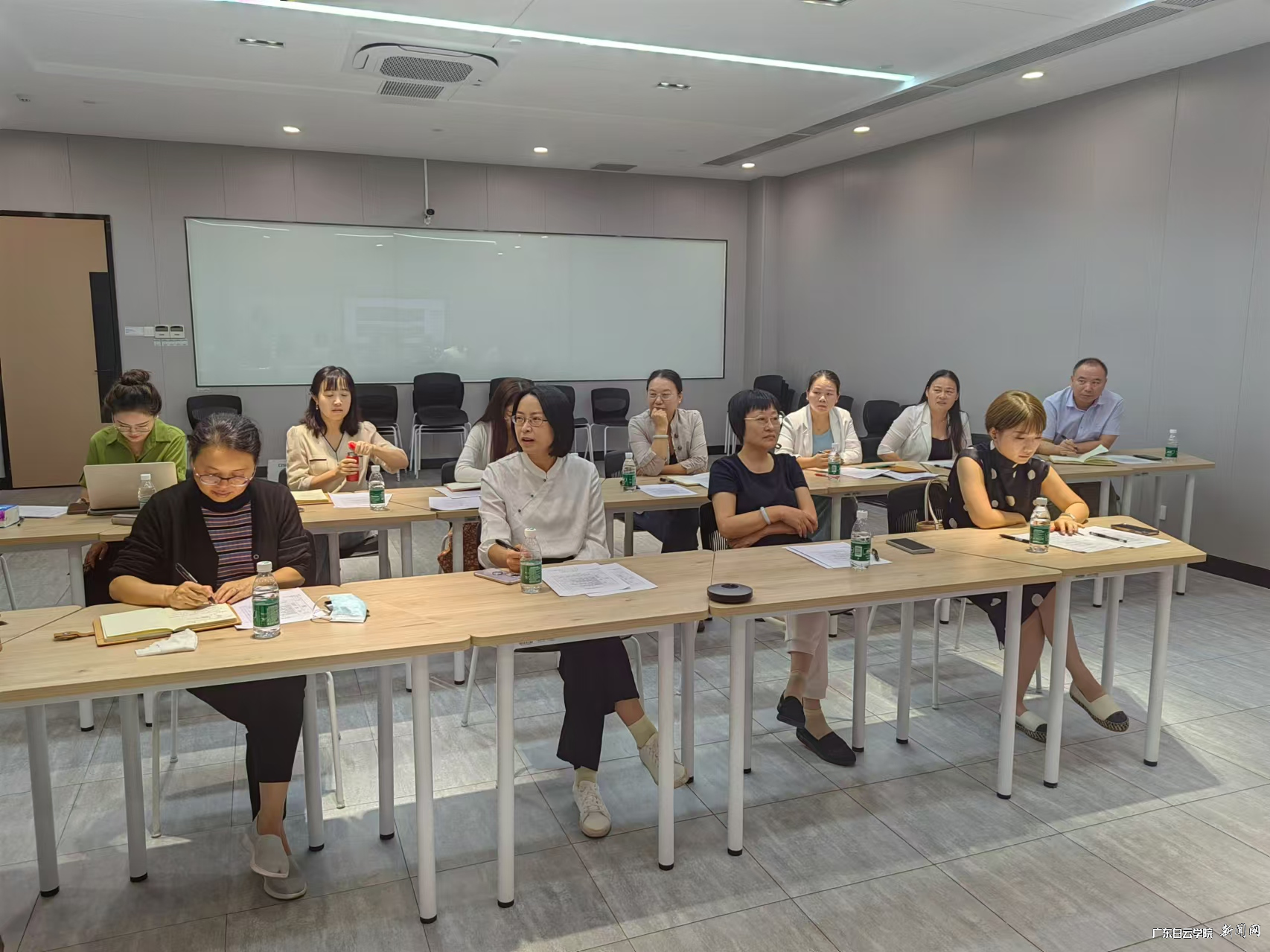 图片 1.png 图片 1.png