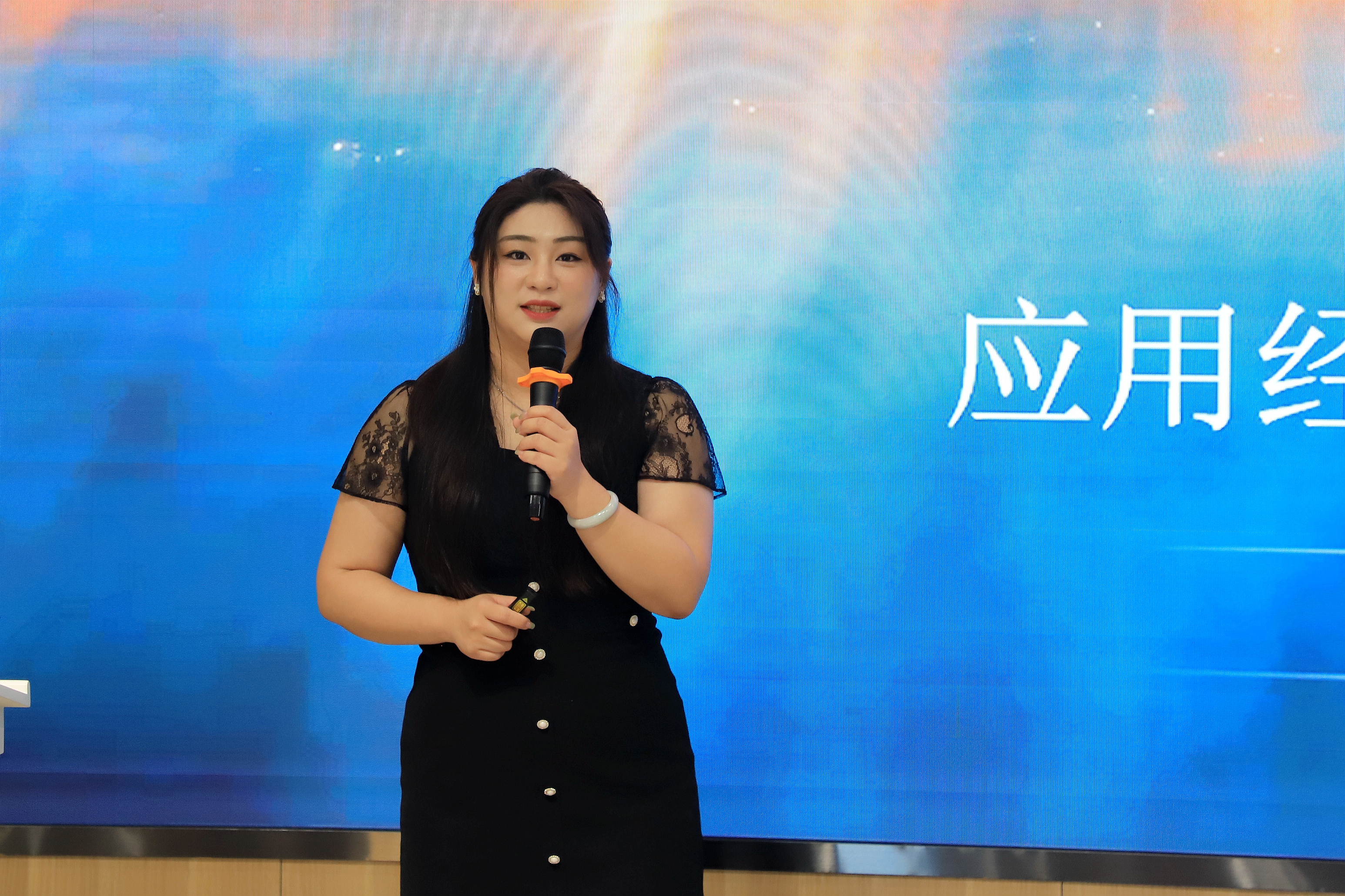 0761f43bd6e440ddad13ac6622ccd164.png 0761f43bd6e440ddad13ac6622ccd164.png